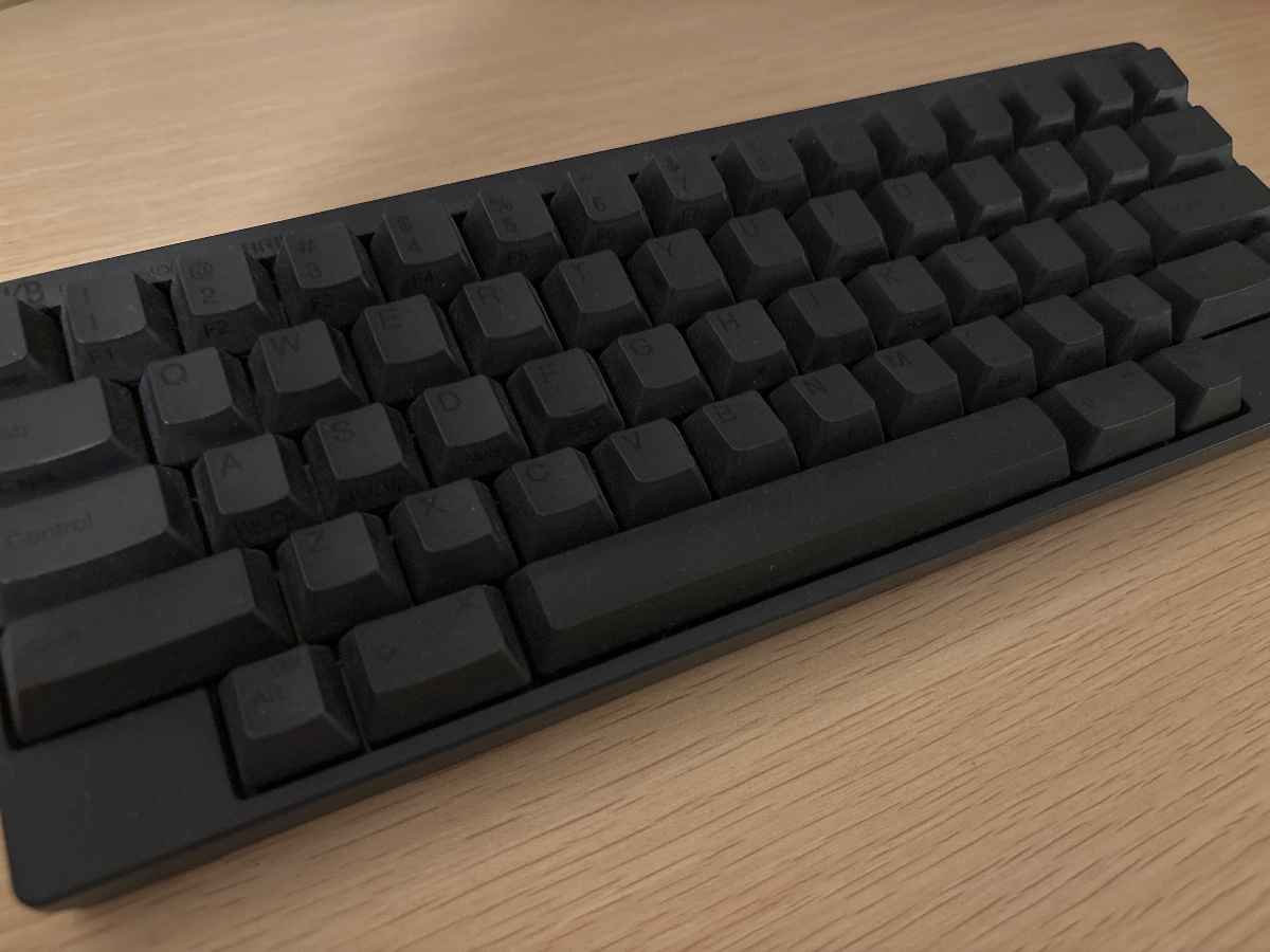 PFU HHKB Professional HYBRID 英語配列/墨を検証レビュー！キーボード