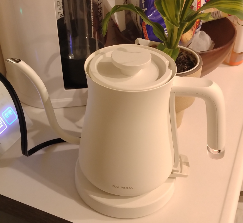 【未使用】BALMUDA The Pot KPT01JP-WH ホワイト BBIQ特選ショップ | 【バルミューダ】バルミューダ ザ・ポット