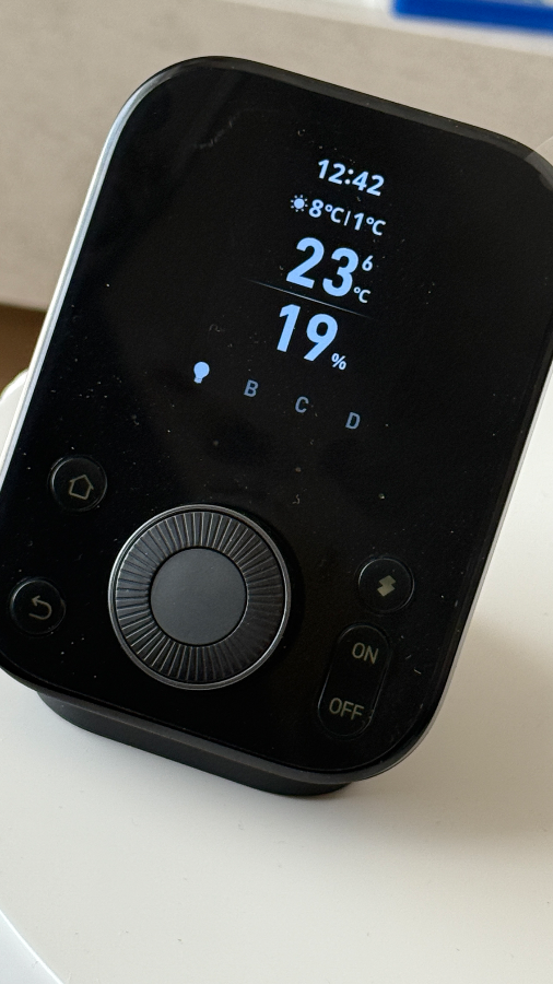 SwitchBot ハブ3 W7202101を検証レビュー！スマートリモコンの選び方も