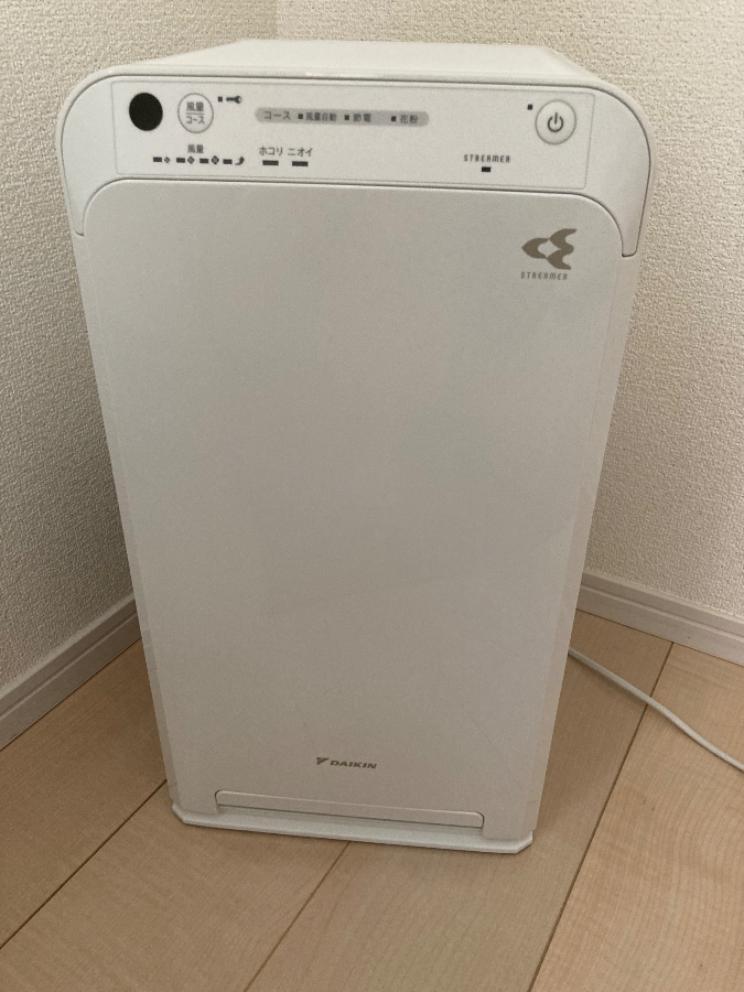 ダイキン工業 ダイキン 加湿ストリーマ空気清浄機 MCK904A-Wを